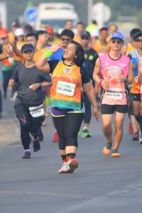 BIB: 20500, 4254
                            <button type="button" onclick="openModal(9912176)" class="btn btn-primary btn-sm float-right btn-popup" data-toggle="modal" data-target=".modal-high-quality">
                        <i class="fas fa-shopping-cart"></i> Add to Cart
                    </button>
                                            <button type="button" onclick="isThisMe(9912176, true)" class="btn btn-success btn-sm float-right btn-popup btn-isme hidden" data-toggle="tooltip" data-placement="bottom" title="นี่คือรูปของคุณใช่ไหม คลิกที่นี่เพื่อเอาเข้าอัลบั้ม">
                        <i class="fas fa-plus"></i> Add to album
                    </button>
                    <button type="button" onclick="isThisMe(9912176, false)" class="btn btn-warning btn-sm float-right btn-popup btn-isnotme hidden">
                        <i class="fas fa-ban"></i> Remove from album
                    </button>